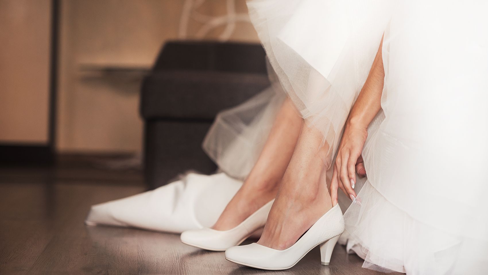 نکات مهم حین خرید کیف و کفش عروسی